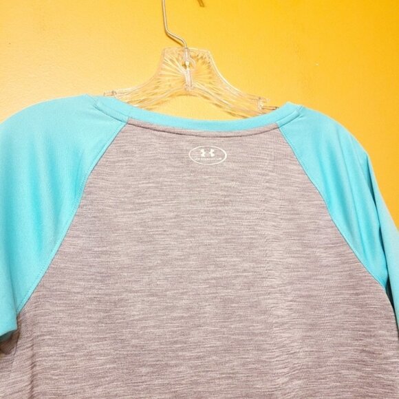 Under Armour | Women's Teal/Gray Heat Gear Raglan Tee (Size Small) - Picture 6 of 7